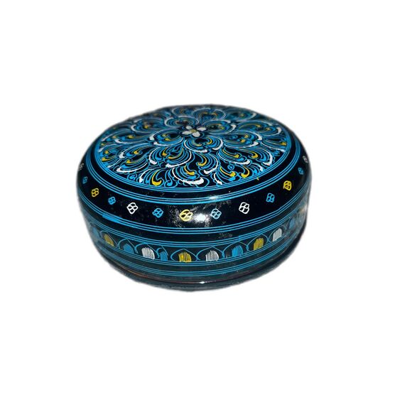 Black Lacquerware Wood Trinket Jewel Box Blue, White, Gold Etched Mandela Design - Picture 2 of 8